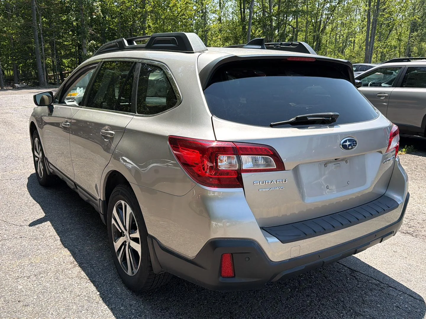 Used 2019 Tungsten Metallic Subaru Limited image 11