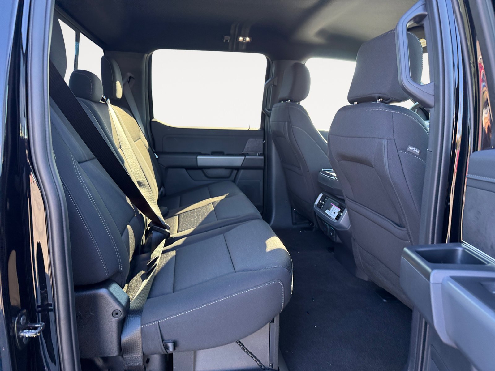 New 2026 Agate Black Metallic Ford XLT image 18