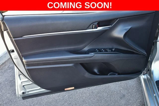 Used 2022 Silver Toyota SE image 14