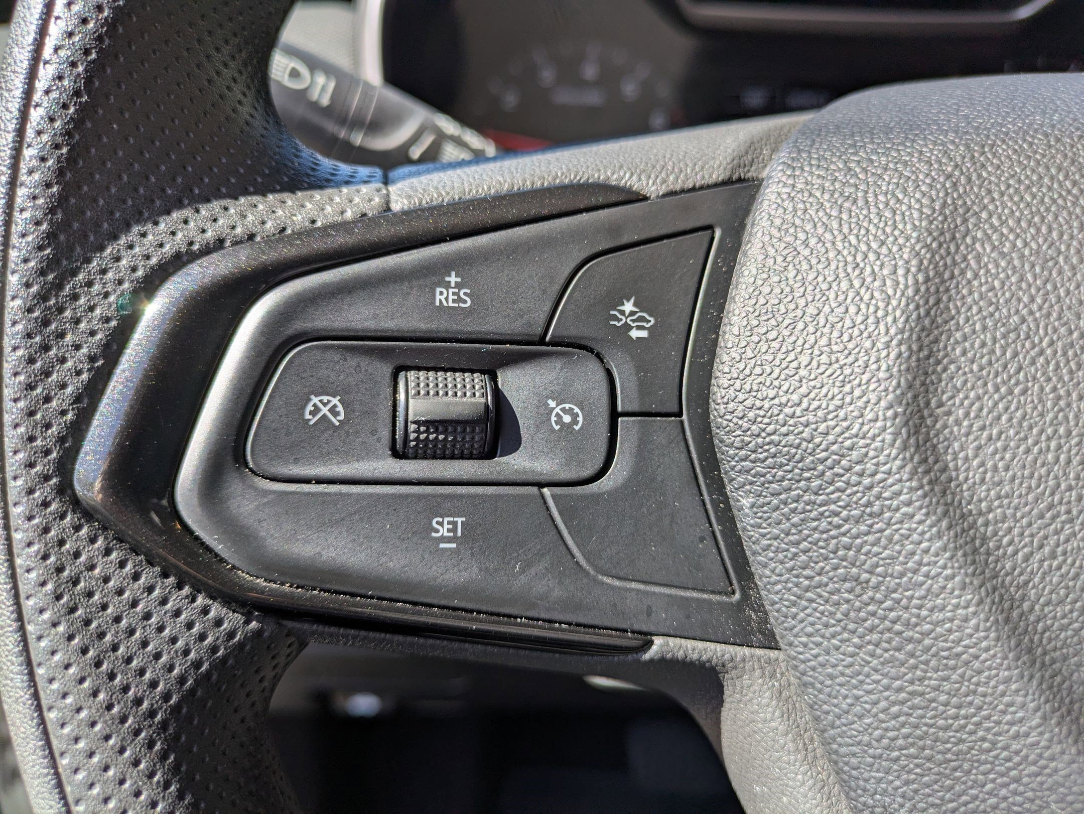 Used 2021 Summit White Chevrolet LS image 17
