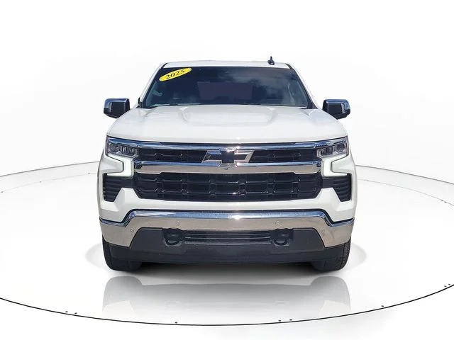 Used 2025 White Chevrolet LT image 2