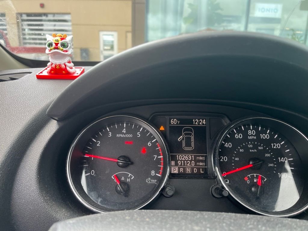 Used 2013 Silver Nissan S image 4