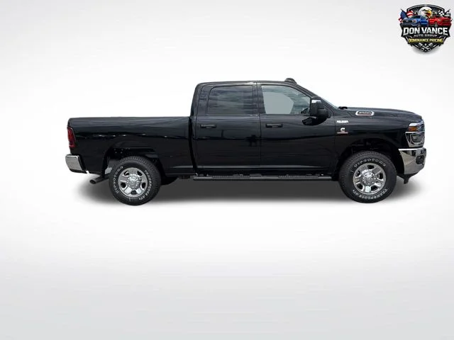New 2026 Diamond Black Crystal Pearl-Coat Exterior Paint RAM Tradesman image 6