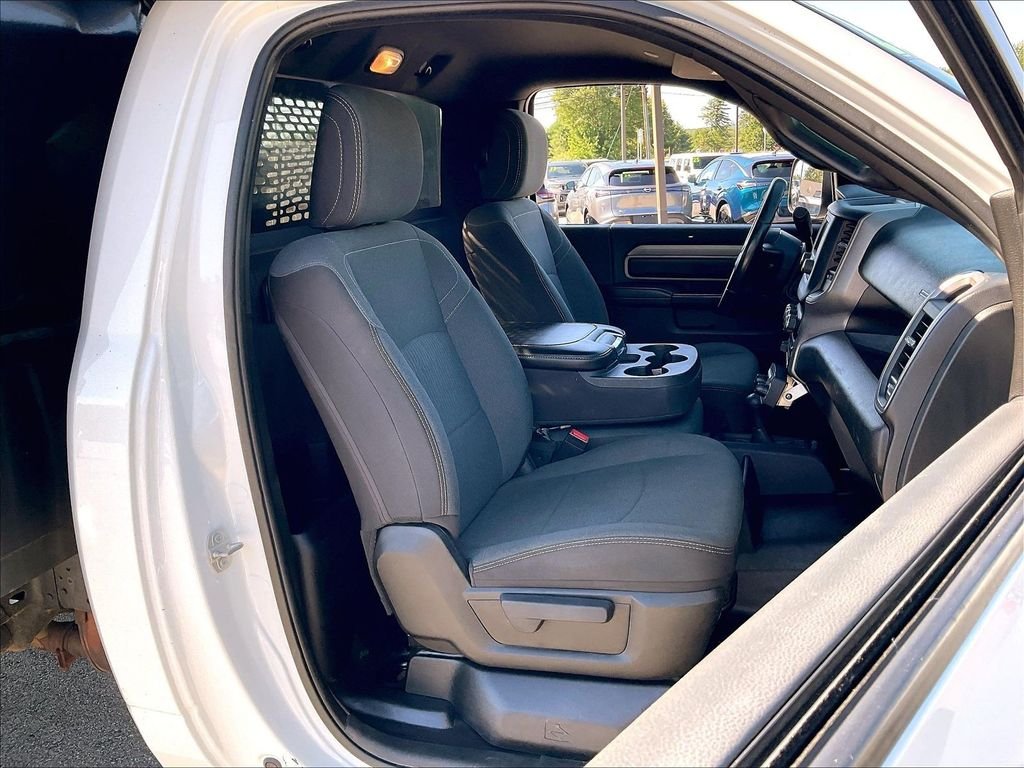 Used 2022 Bright White Clearcoat Ram Tradesman image 10