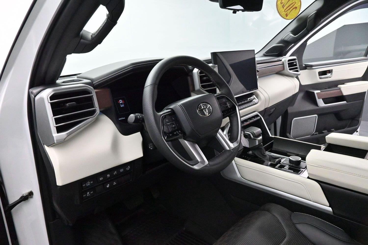 Used 2023 White Toyota Capstone Hybrid image 17