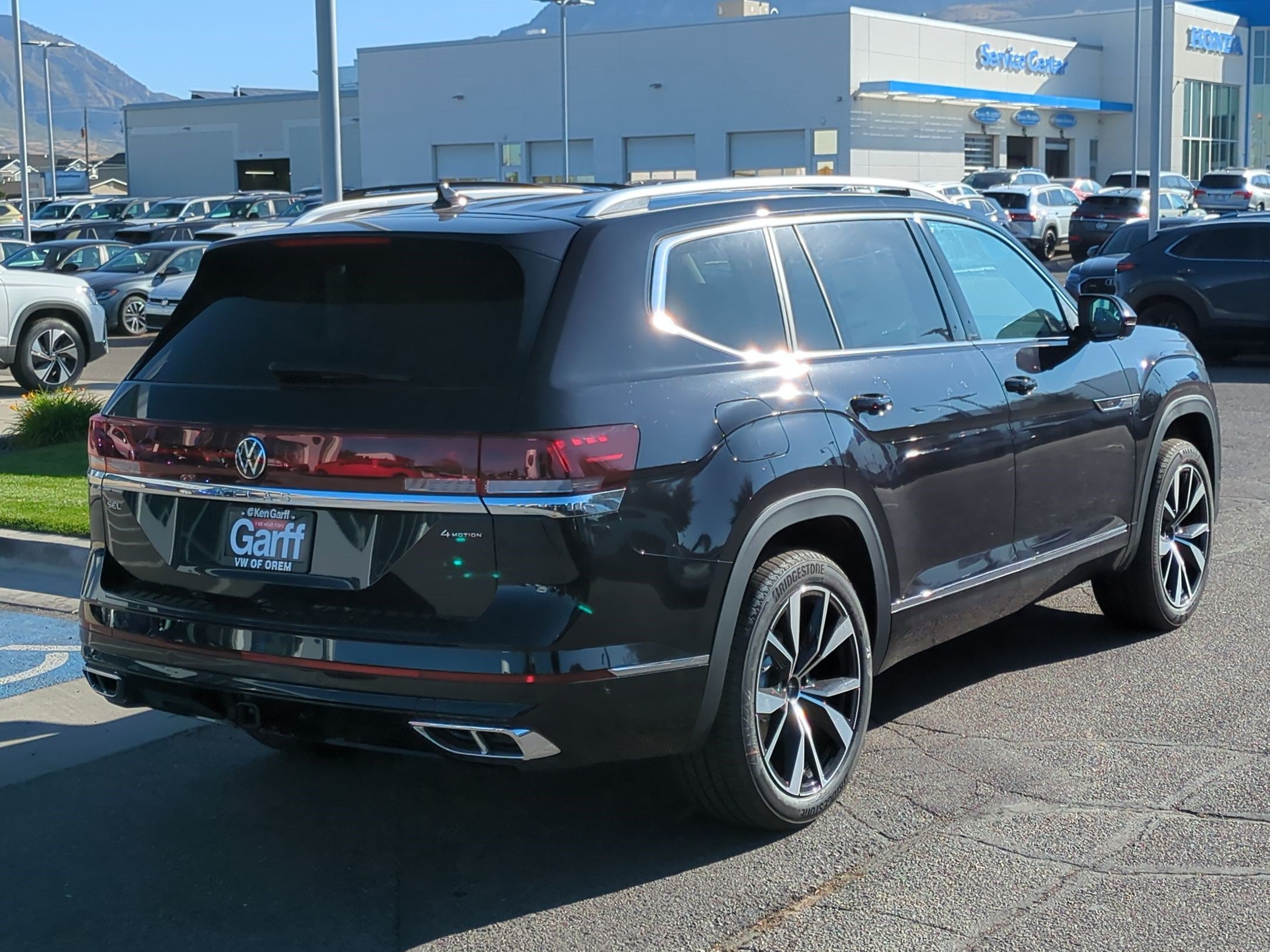 New 2026 Deep Black Pearl Volkswagen 2.0T SEL Premium R-Line image 3