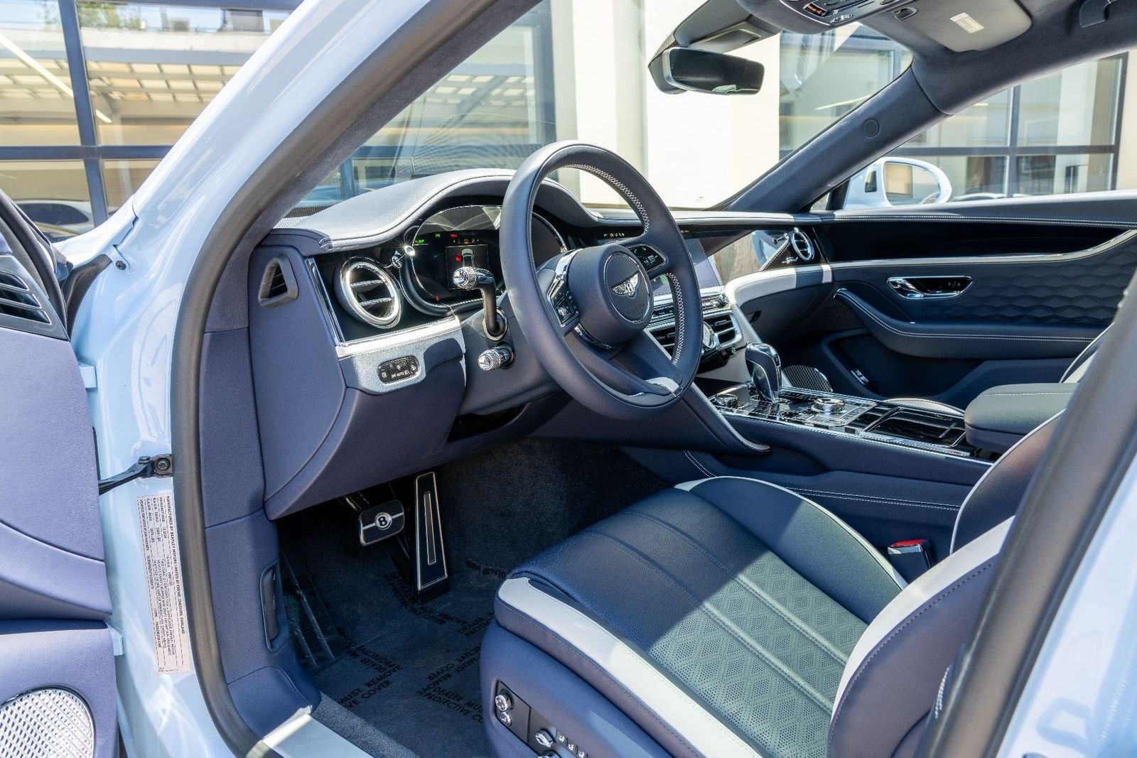 2025 Bentley Flying Spur Speed - Photo 2
