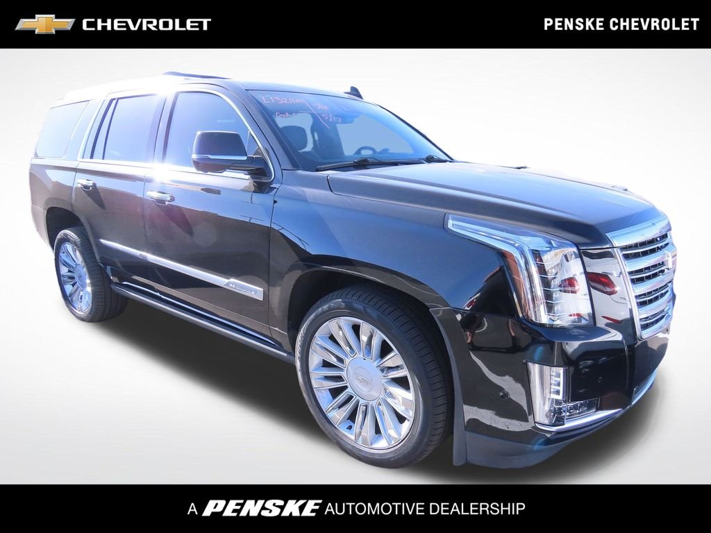 2020 Cadillac Escalade Platinum 4WD photo