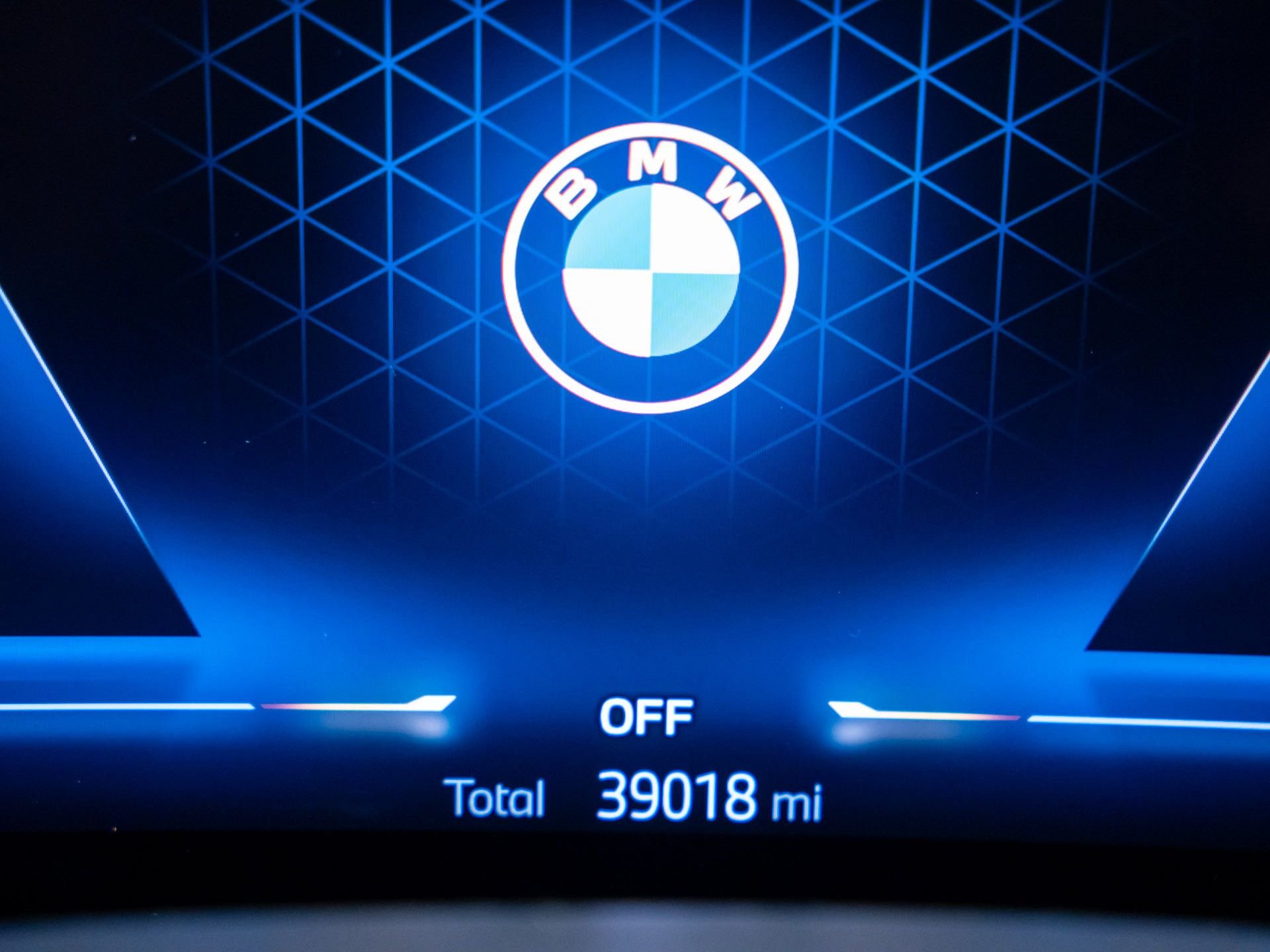 Used 2025 Black BMW xDrive40i image 22