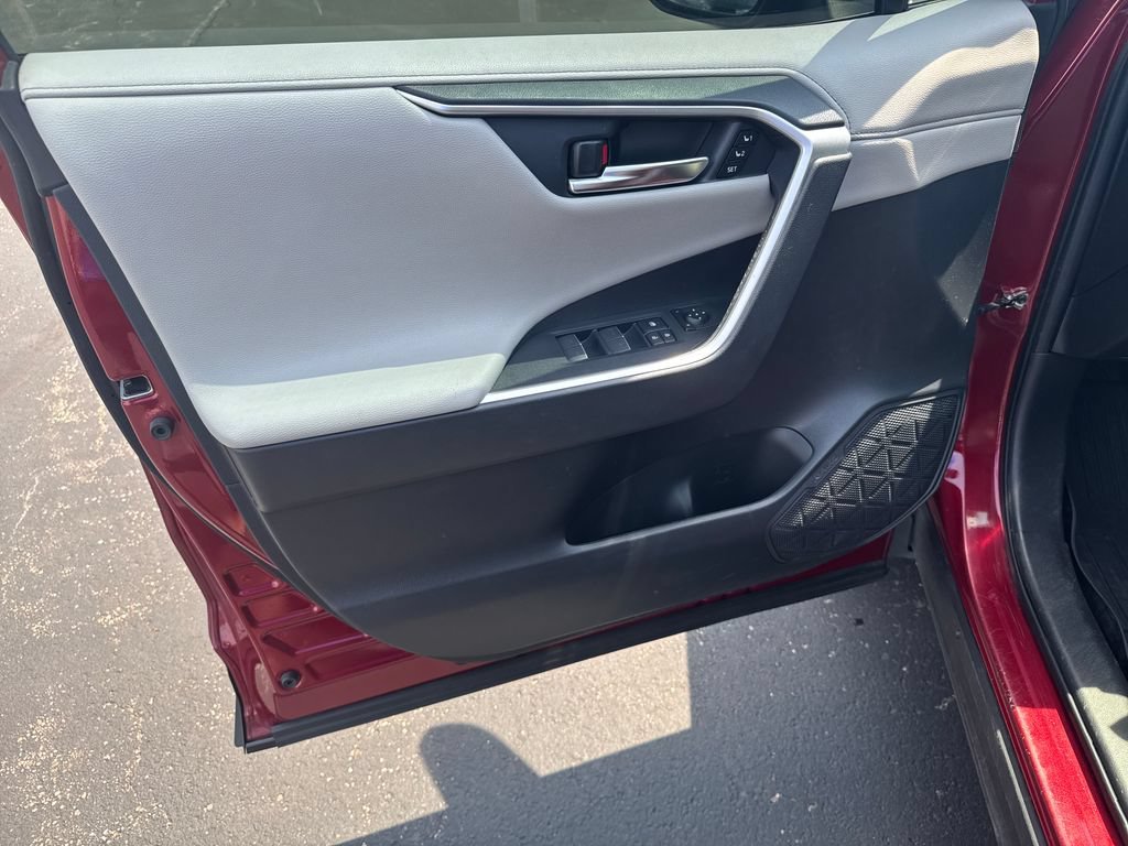 Used 2022 Red Toyota Limited image 10