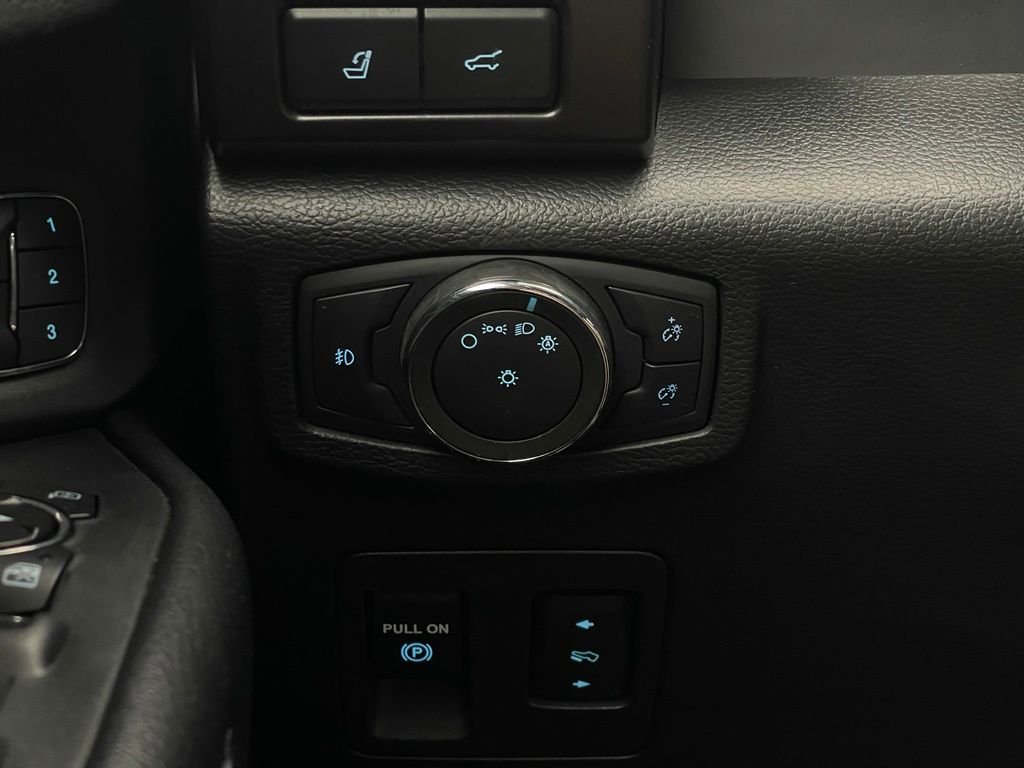Used 2020 Black Ford Limited image 26