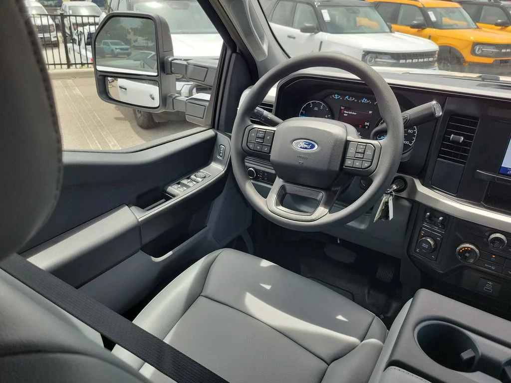 New 2026 Oxford White Ford F-350® XL image 12
