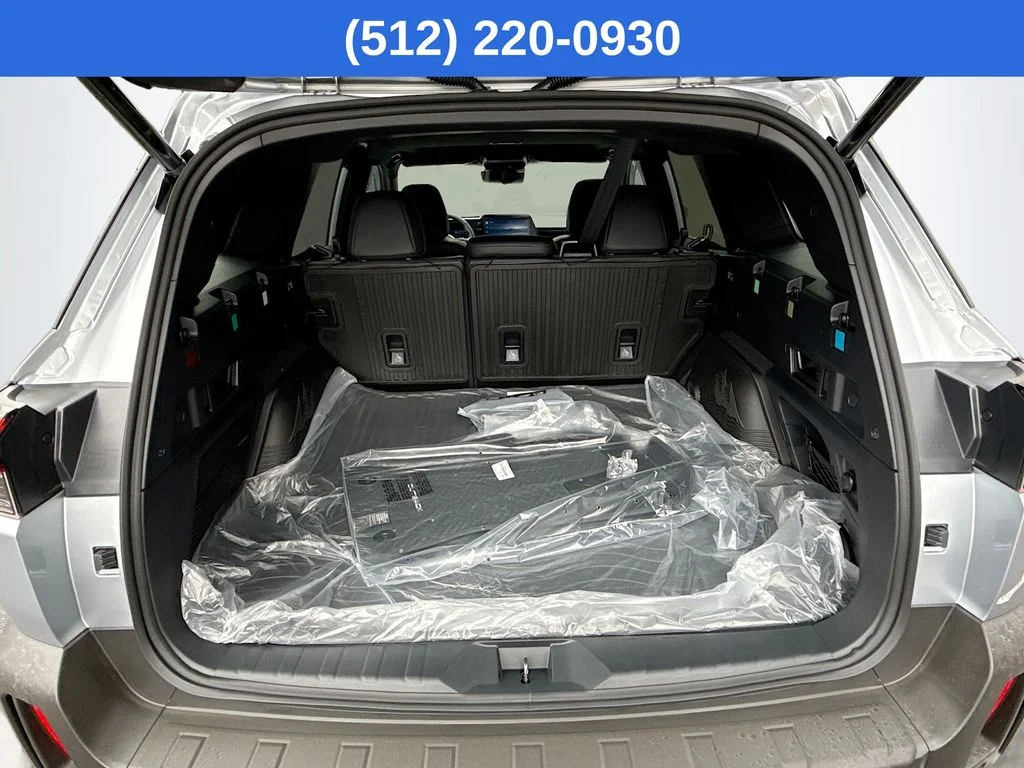 New 2026 ICE SILVER METALLIC Subaru Touring image 33