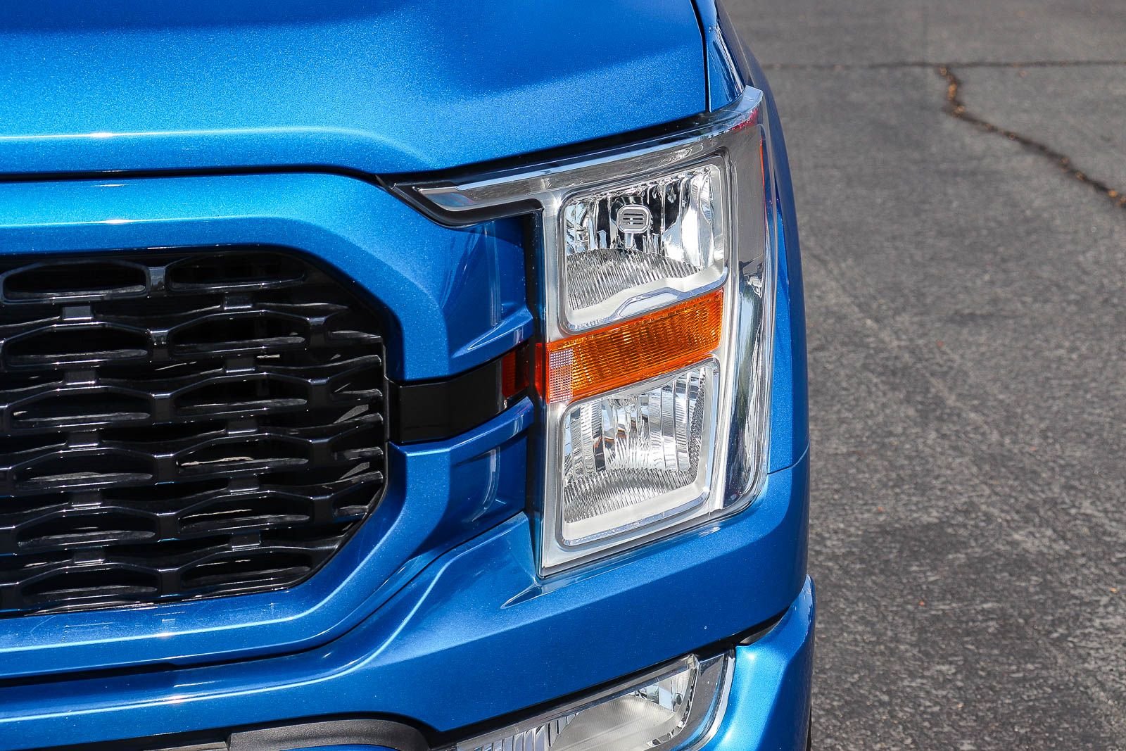 Certified Used 2021 Blue Metallic Ford XL image 10