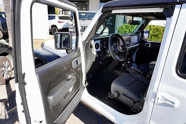 New 2026 Bright White Clear-Coat Exterior Paint Jeep Sport image 42