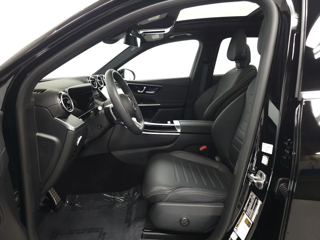 Certified Used 2026 Black Mercedes-Benz GLC 300 image 7