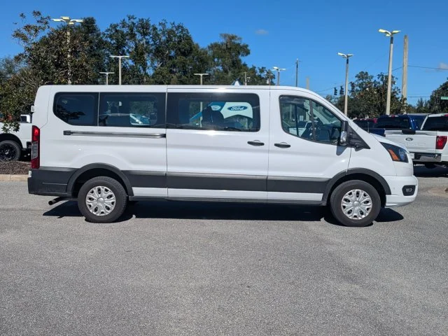 Used 2023 Oxford White Ford XLT image 3