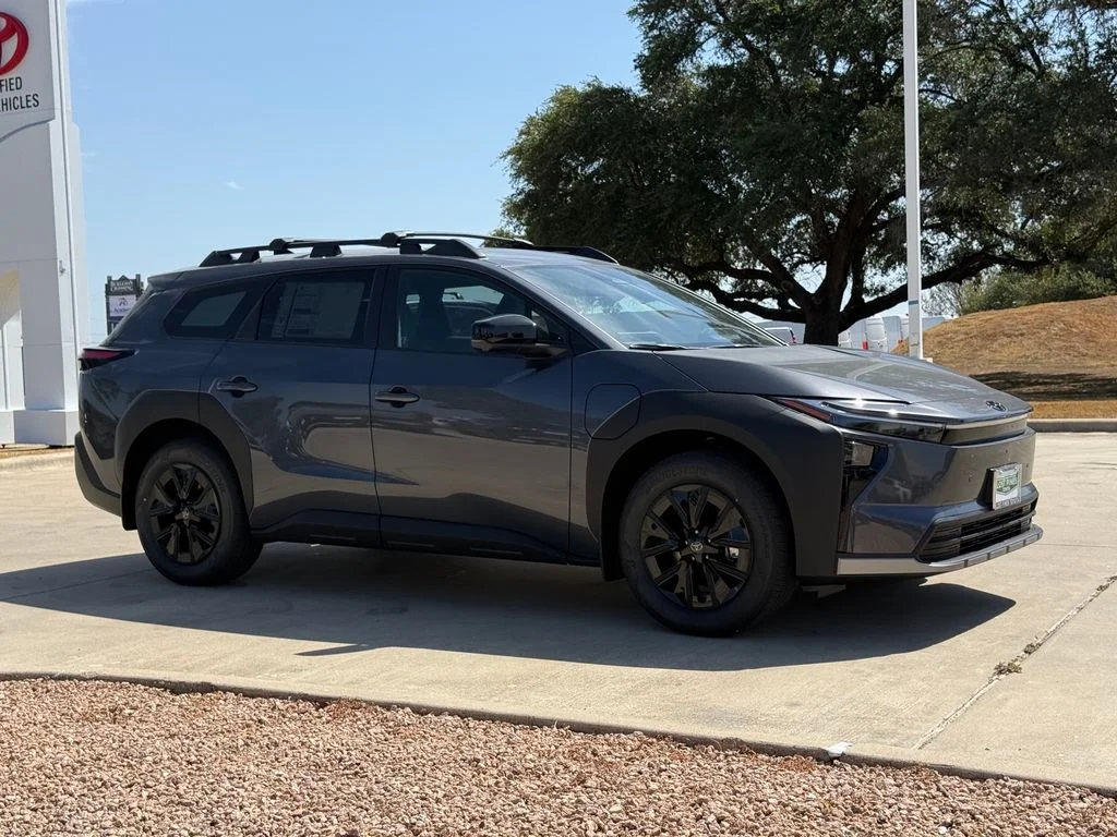 New 2026 Pavement Toyota  image 6