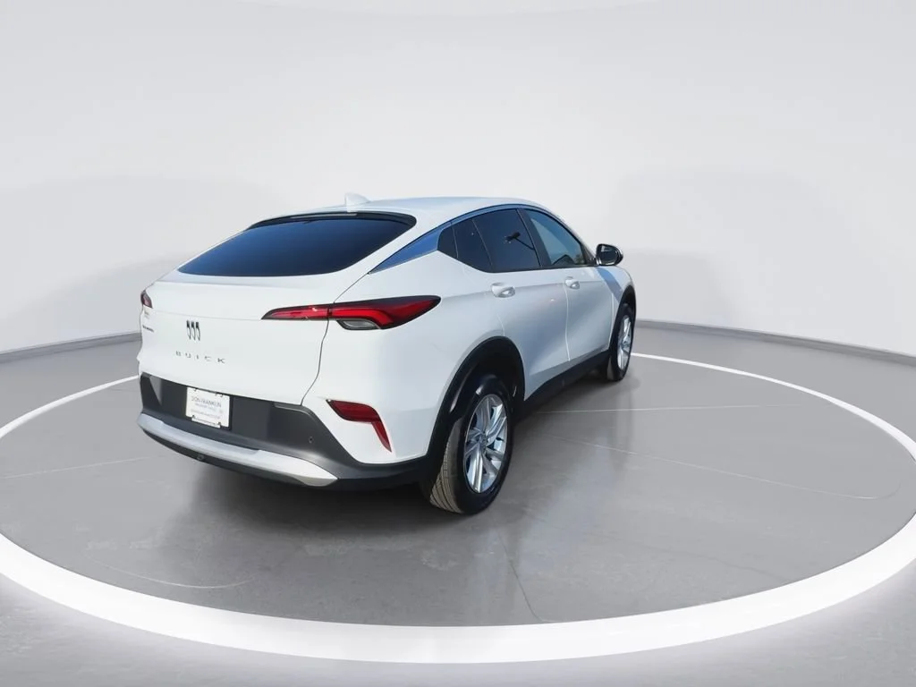New 2026 Summit White Buick Preferred image 8