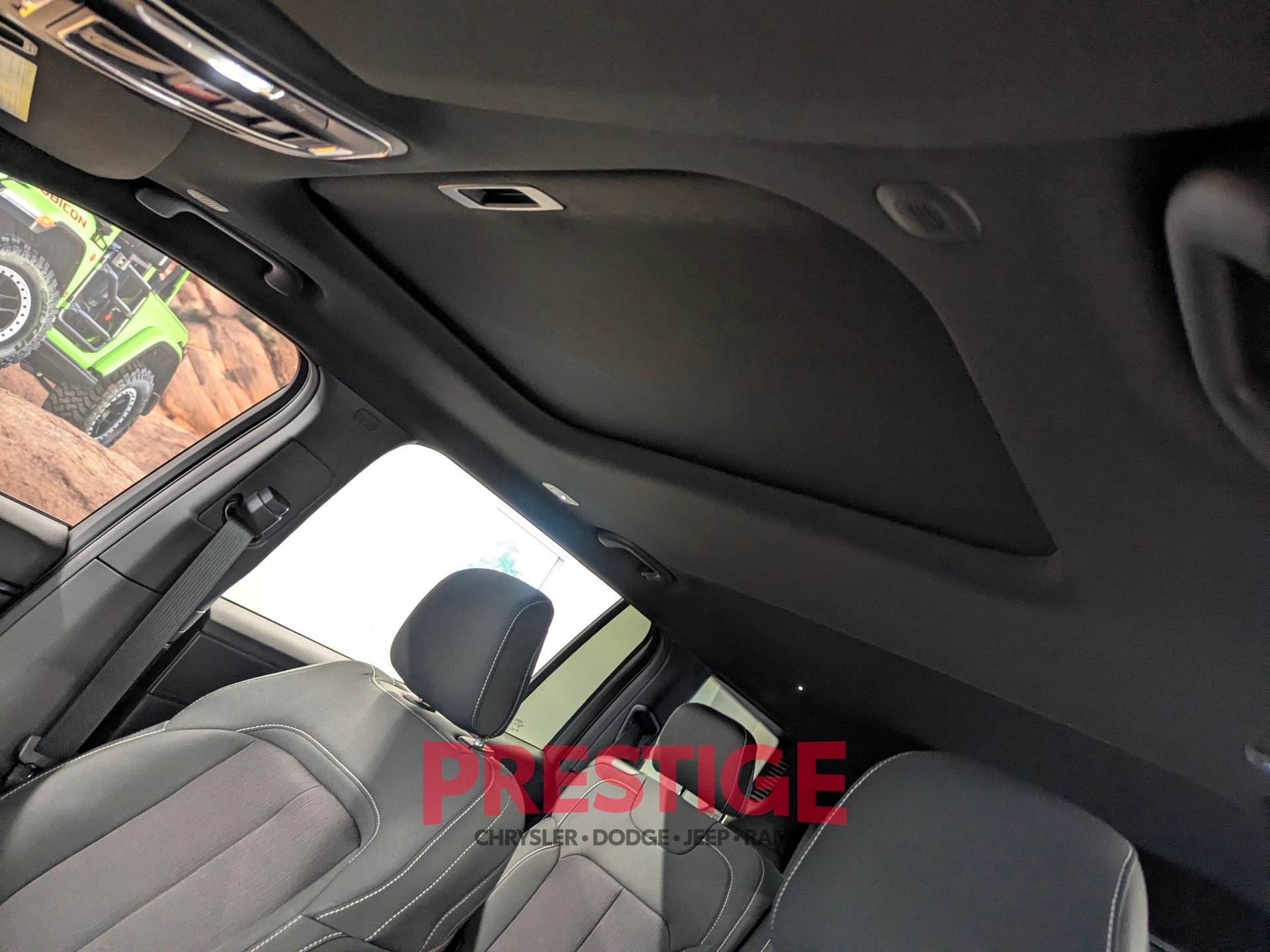 New 2026 Velvet Red Pearl-Coat Exterior Paint Jeep Laredo image 21