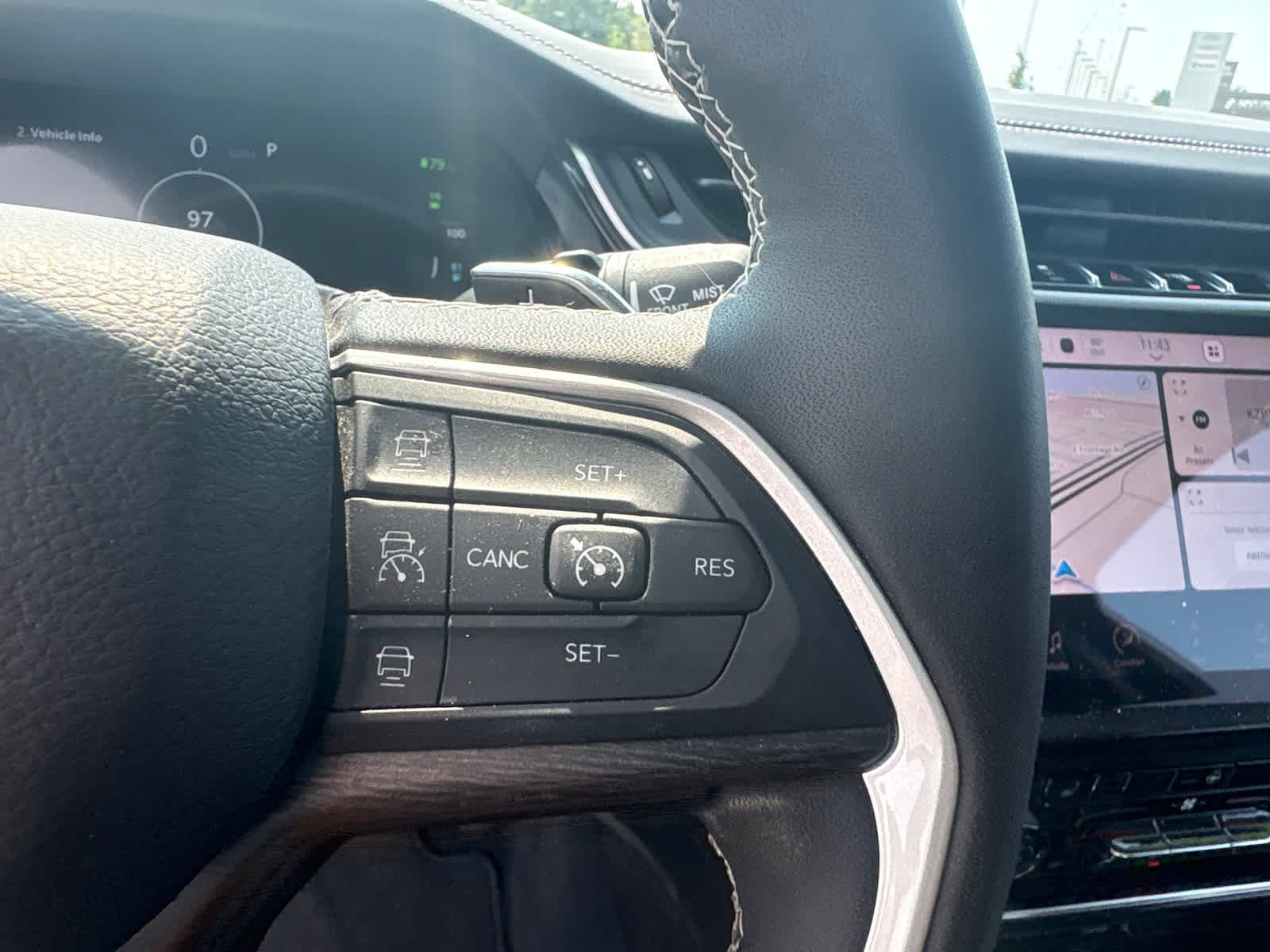 Used 2022 Baltic Gray Metallic Clearcoat Jeep  image 24