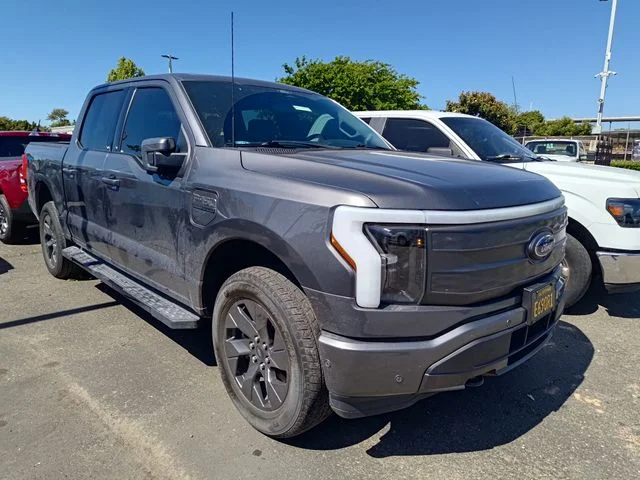 2022 Ford F-150 Lariat 4x4 SuperCrew 5-1/2 Box's photo