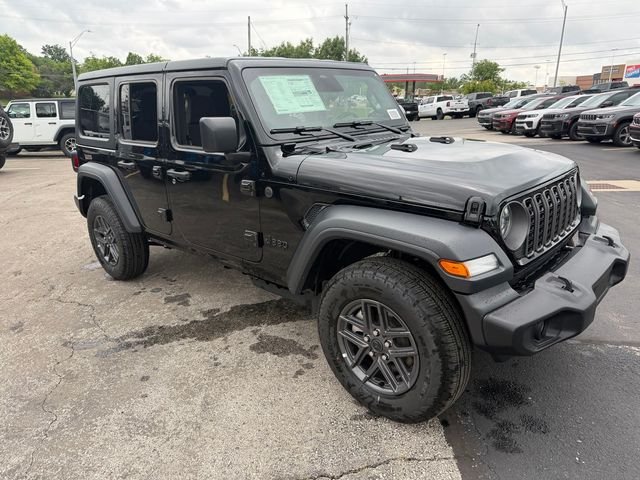 New 2026 Black Clear-Coat Exterior Paint Jeep Sport S image 4