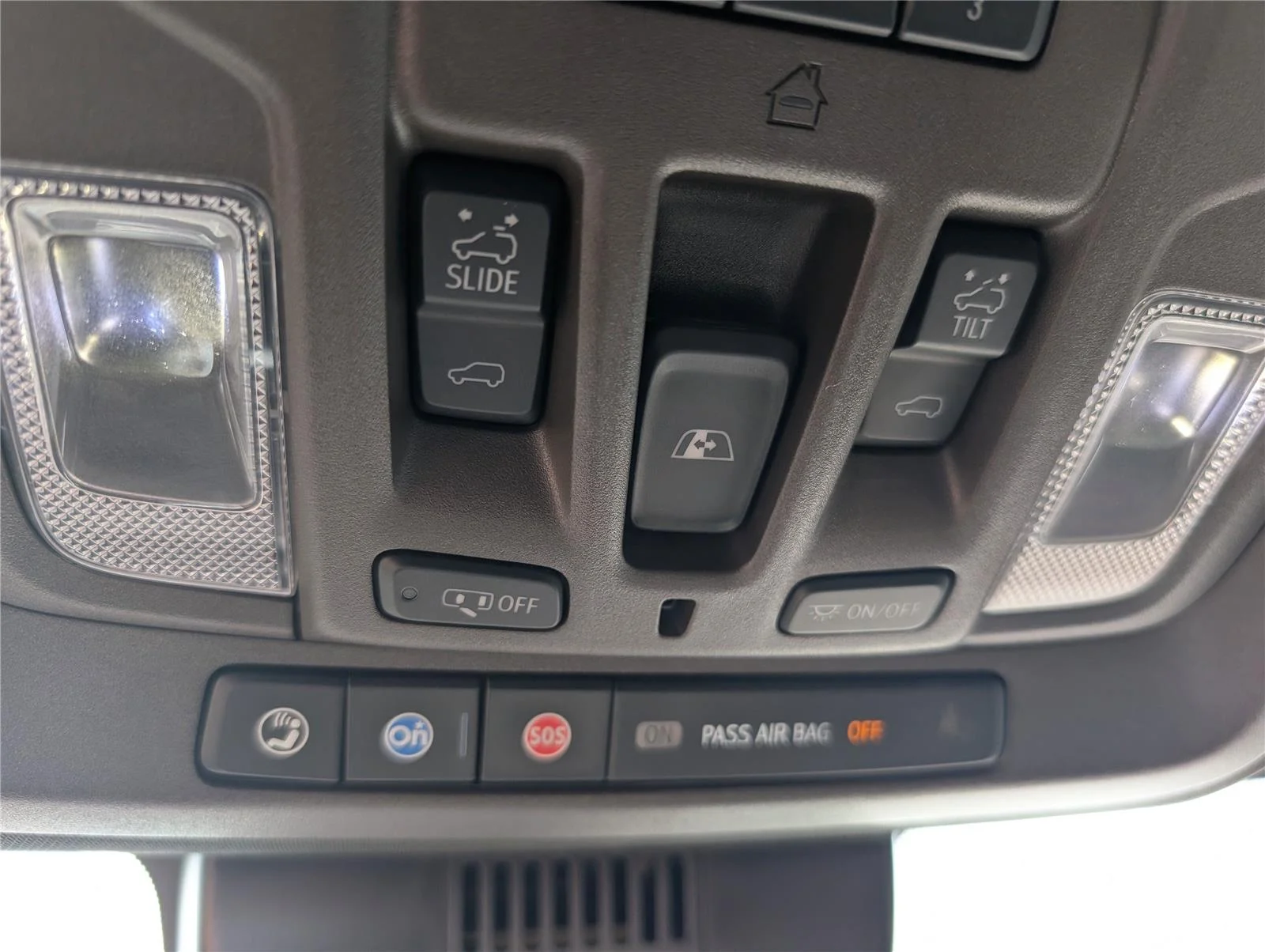 Used 2024 Sterling Metallic GMC Denali image 14