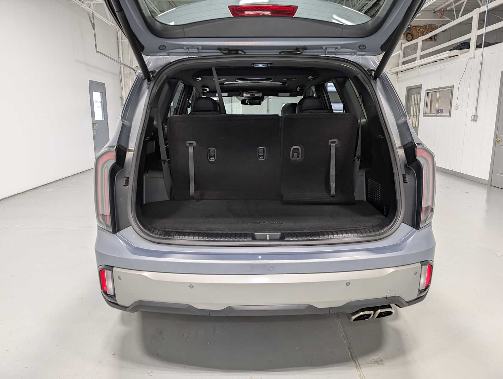 Used 2023 Everlasting Silver Kia EX X-Line image 43