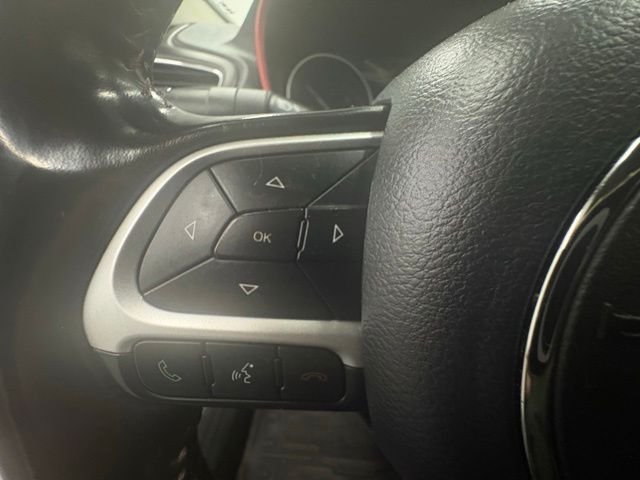Used 2020 White Jeep Trailhawk image 16