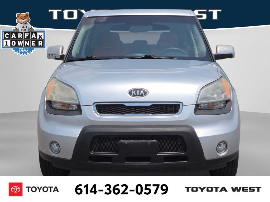 Used 2010 Silver Kia Sport image 3