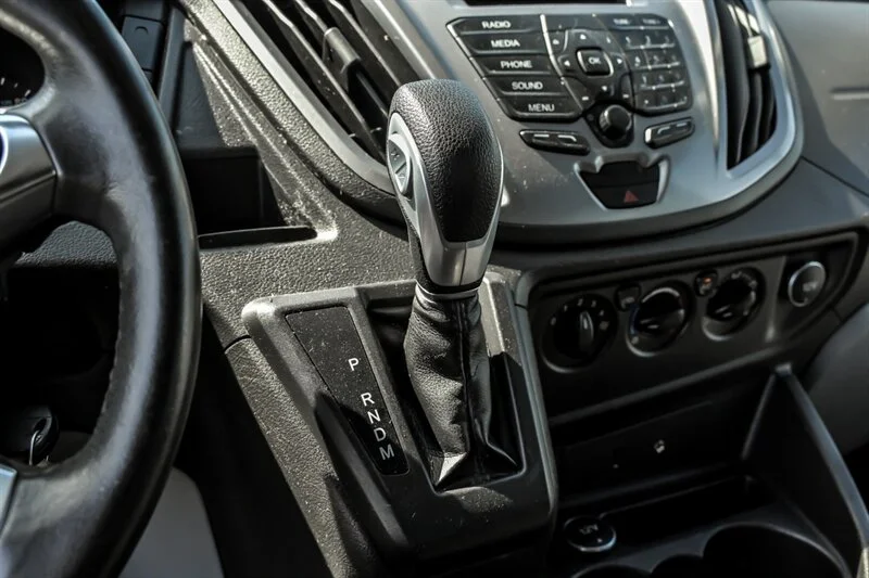 Used 2016 Oxford White Ford 150 XLT image 15