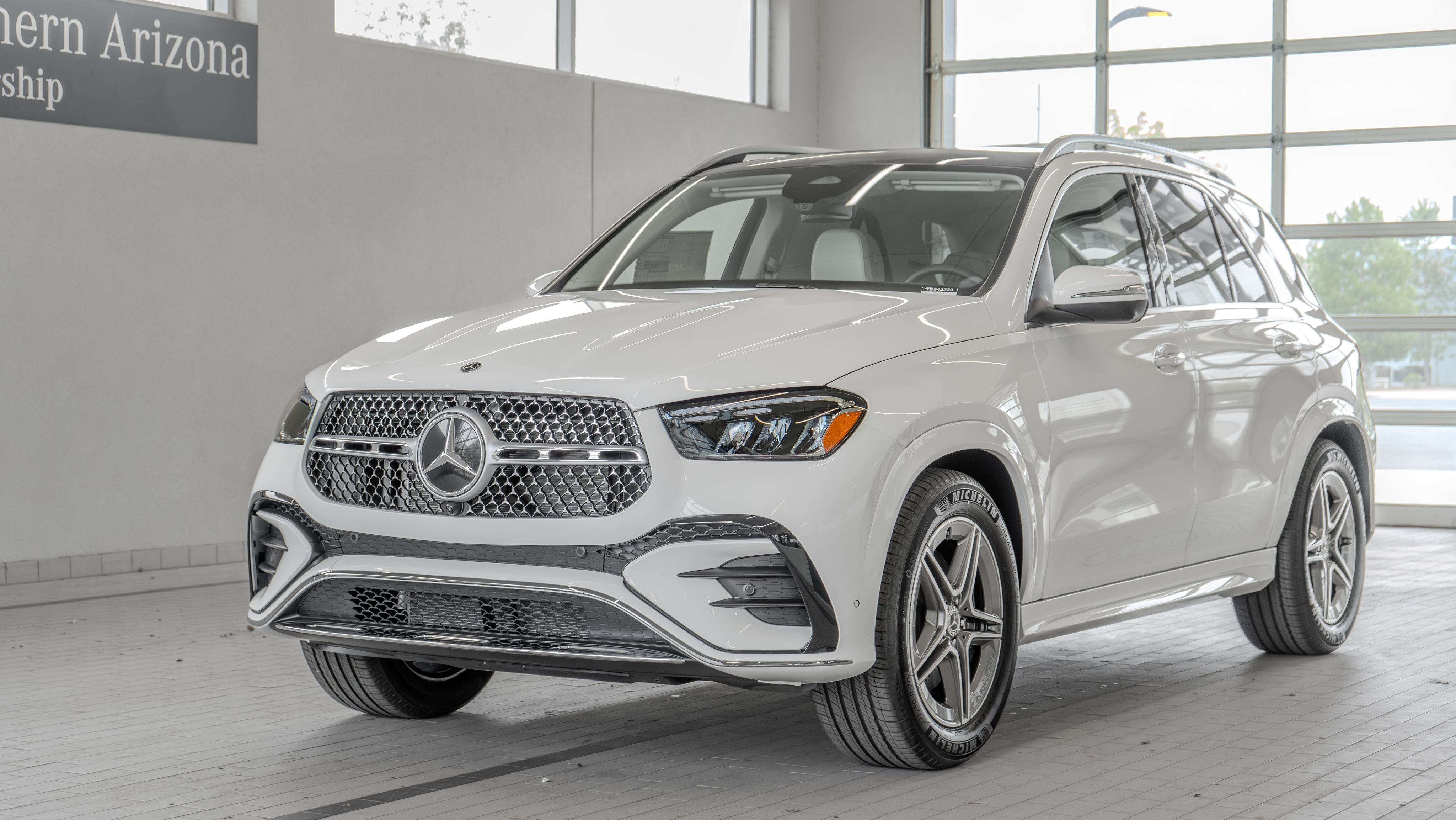 New 2026 Polar White Mercedes-Benz GLE 450 image 25