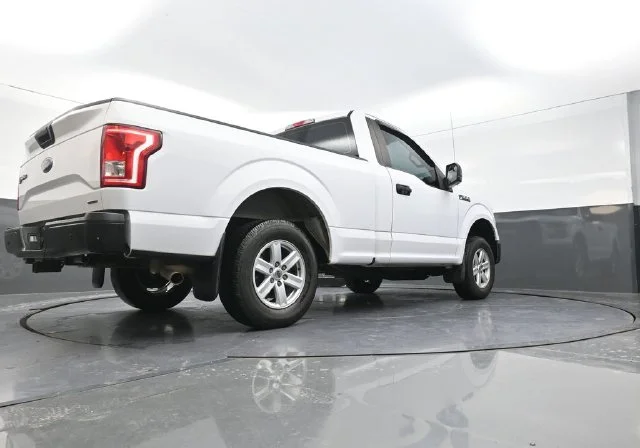 Used 2016 White Ford XL image 33