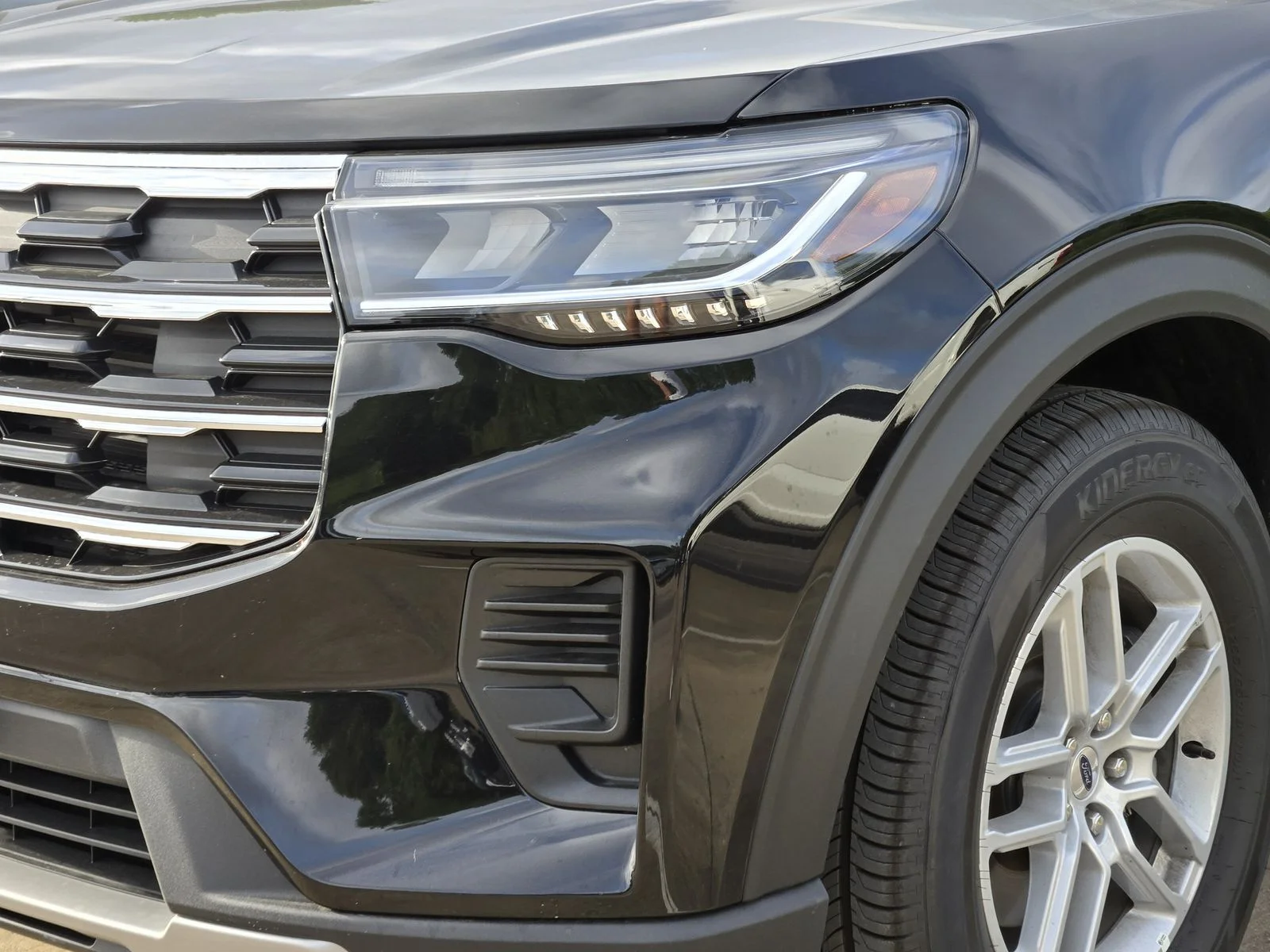 New 2026 Agate Black Metallic Ford Active image 5