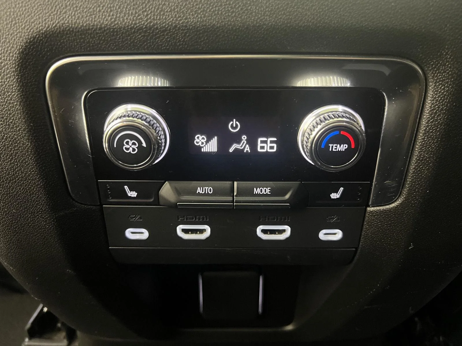 Used 2023 Onyx Black GMC Denali image 23