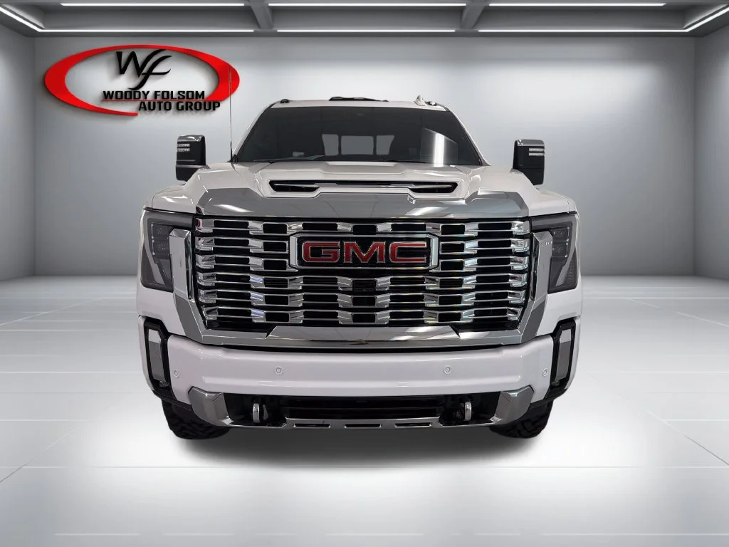 Used 2024 Summit White GMC Denali image 2