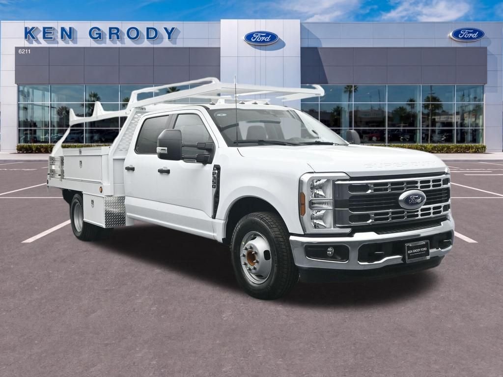 2026 Ford F-350 XL Crew Cab 179-In DRW's photo