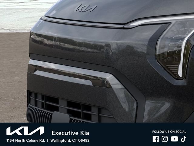 New 2027 Interstellar Gray Kia Wind image 12