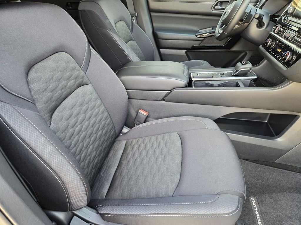 Used 2024 Silver Nissan SV image 11