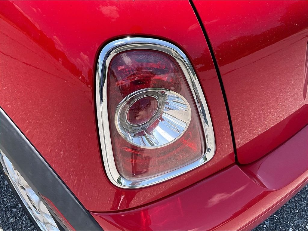 Used 2013 Red MINI Base image 27