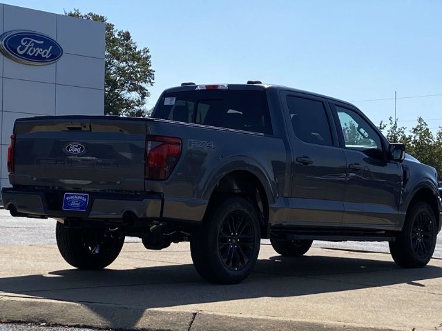 New 2026 Carbonized Gray Metallic Ford XLT image 3