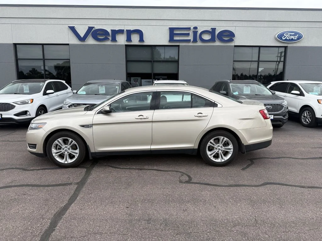 2018 Ford Taurus