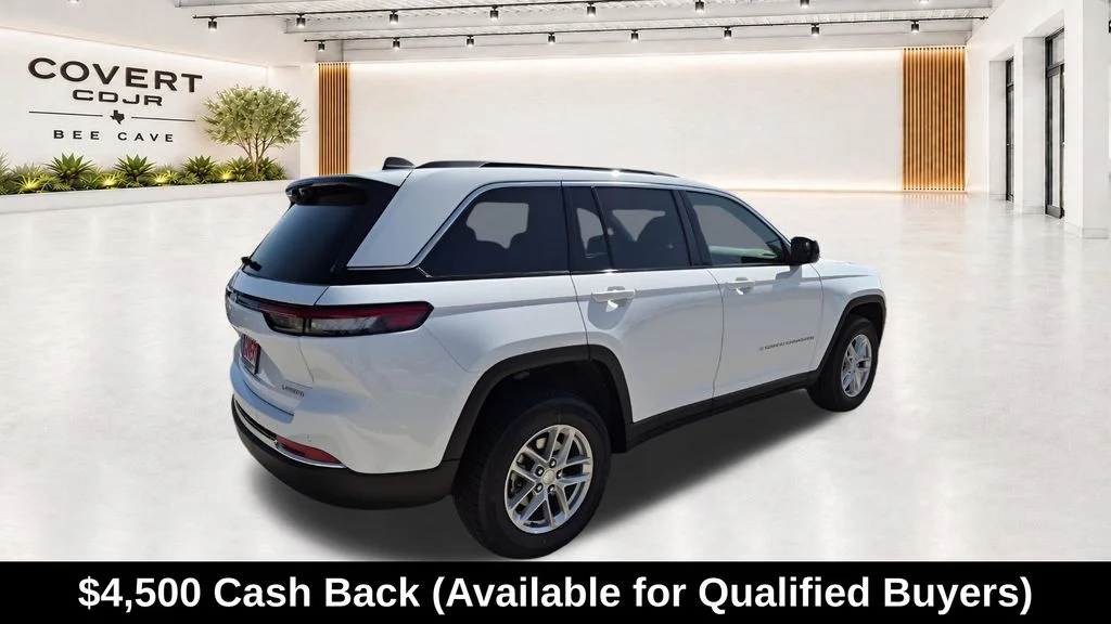 New 2026 Bright White Clear-Coat Exterior Paint Jeep Laredo X image 11