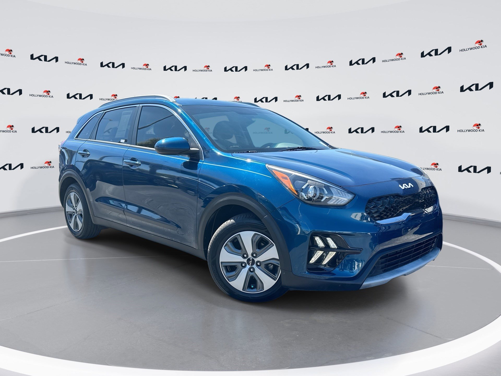 2022 Kia Niro LX