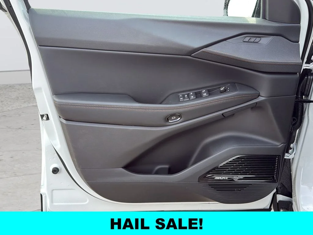New 2026 Bright White Clear-Coat Exterior Paint Jeep Overland image 11