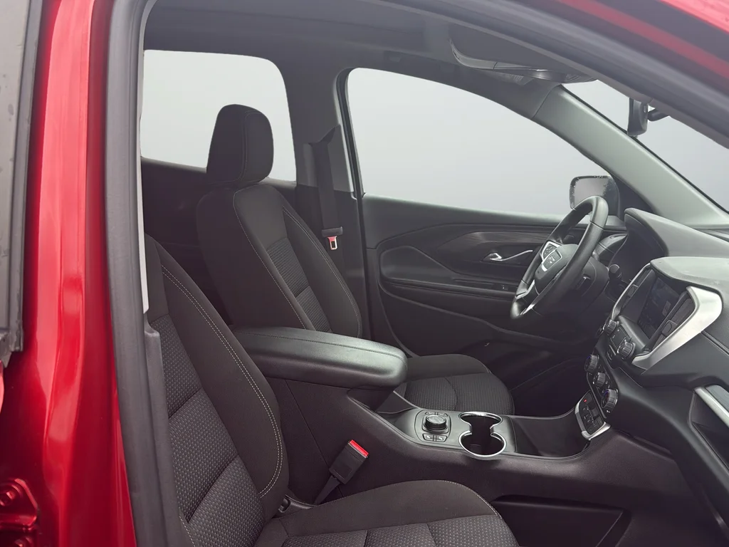 Used 2023 Red GMC SLE image 25