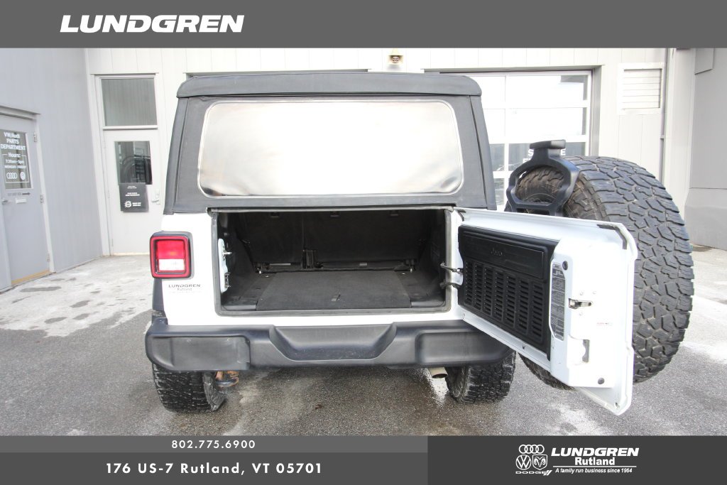 Used 2018 White Jeep Unlimited Sport S image 29