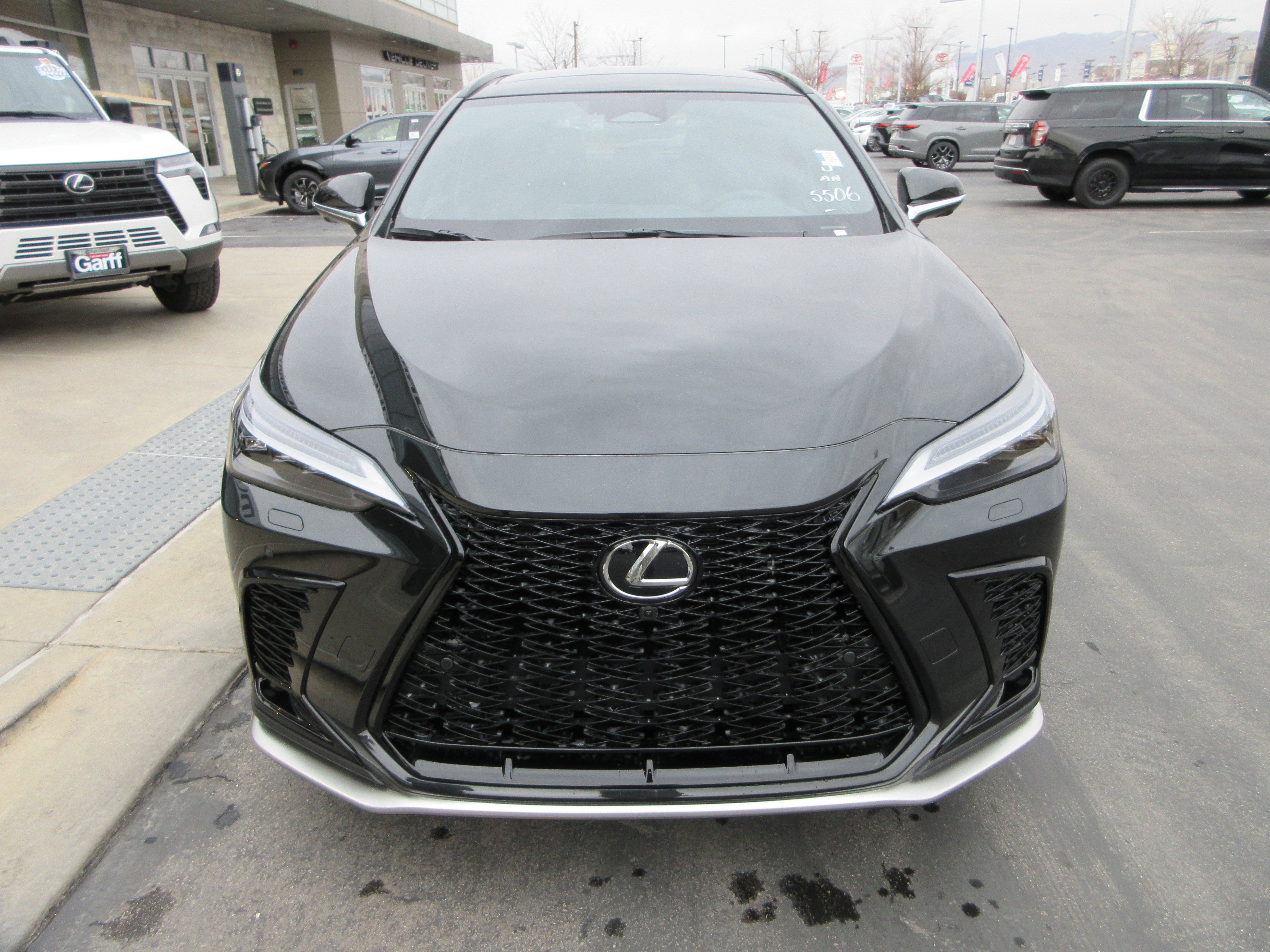 2026 Lexus NX 450h+ F-Sport - Photo 15