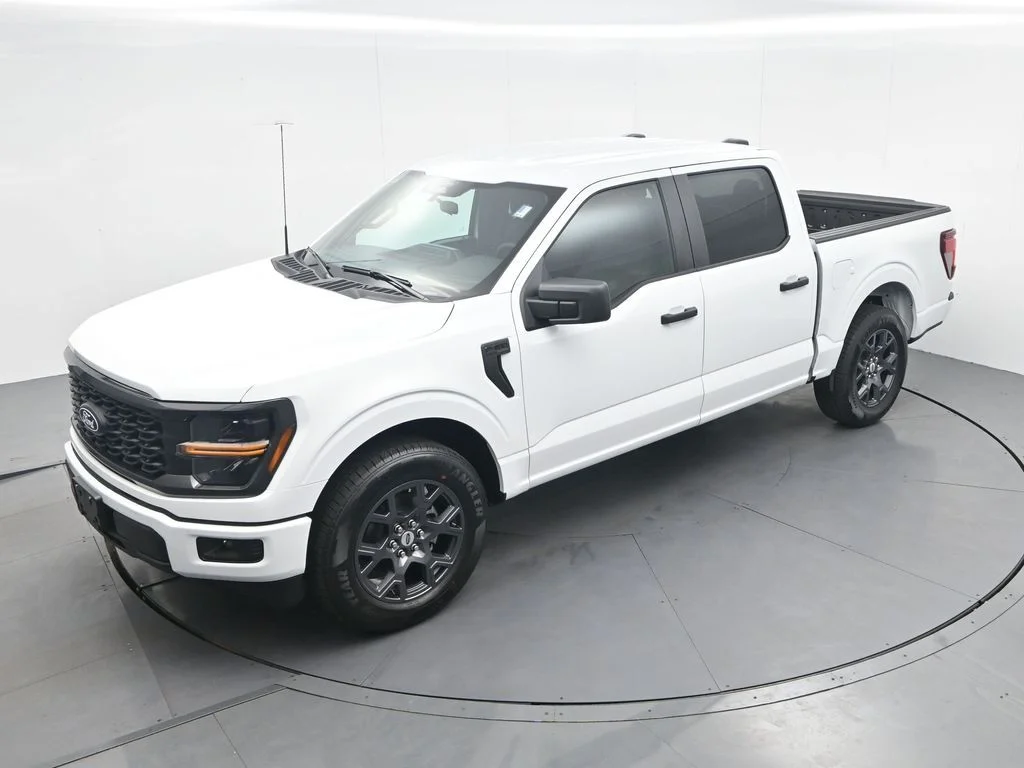 New 2026 Oxford White Ford STX® image 22